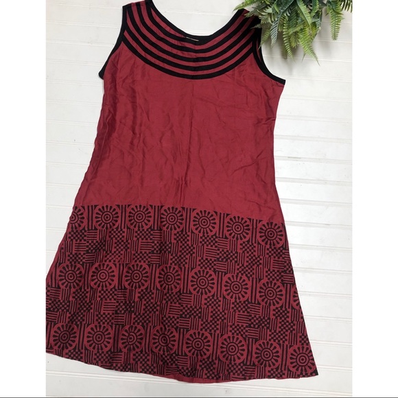 CherryRed Brand Red And Black Sheath Dress - Picture 3 of 7